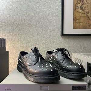 Dr. Martens Wanama Oxford Shoe